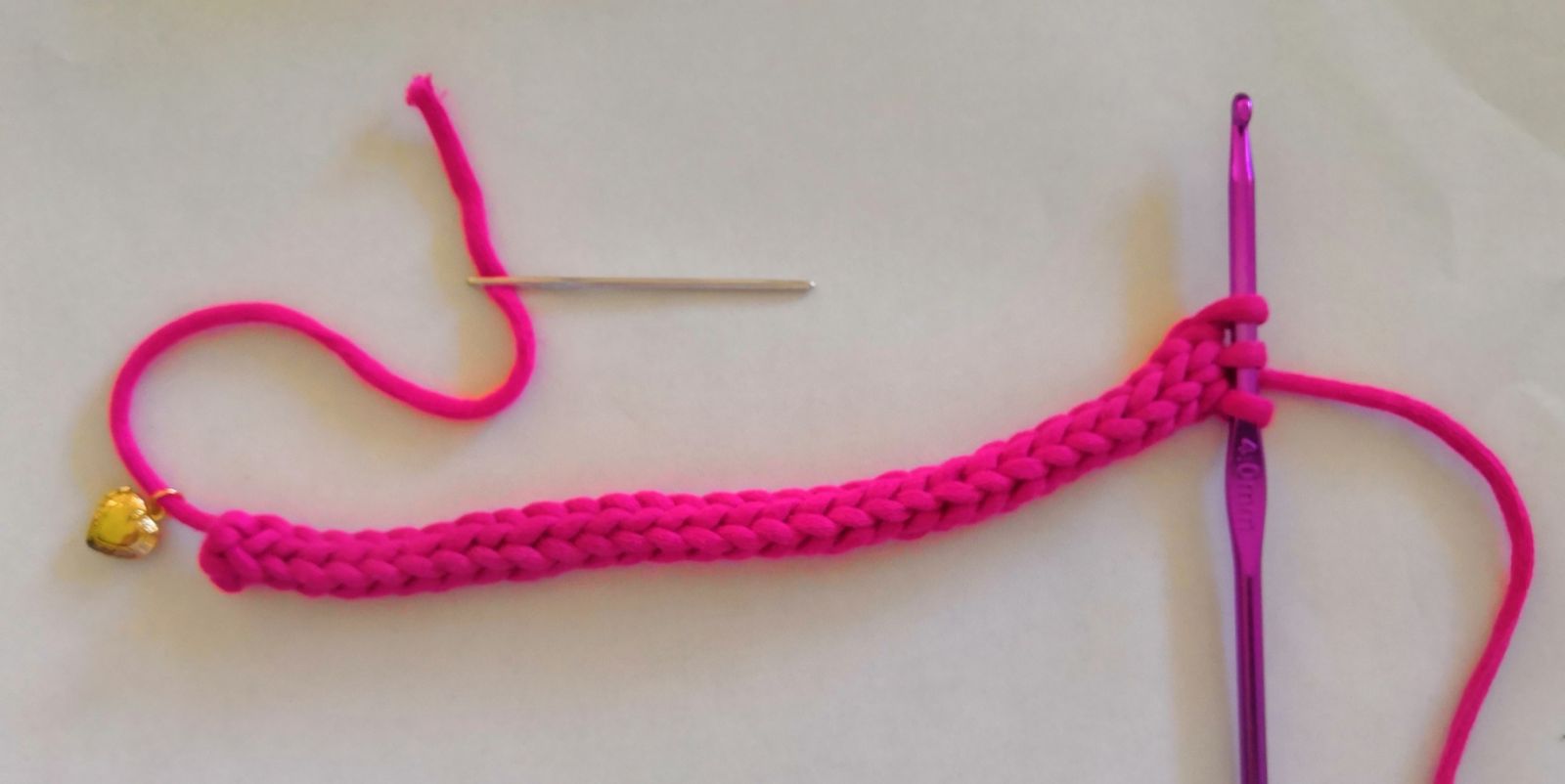 Blog-Inhaltsbild für 'Kordel häkeln - kostenlose Häkelanleitung'